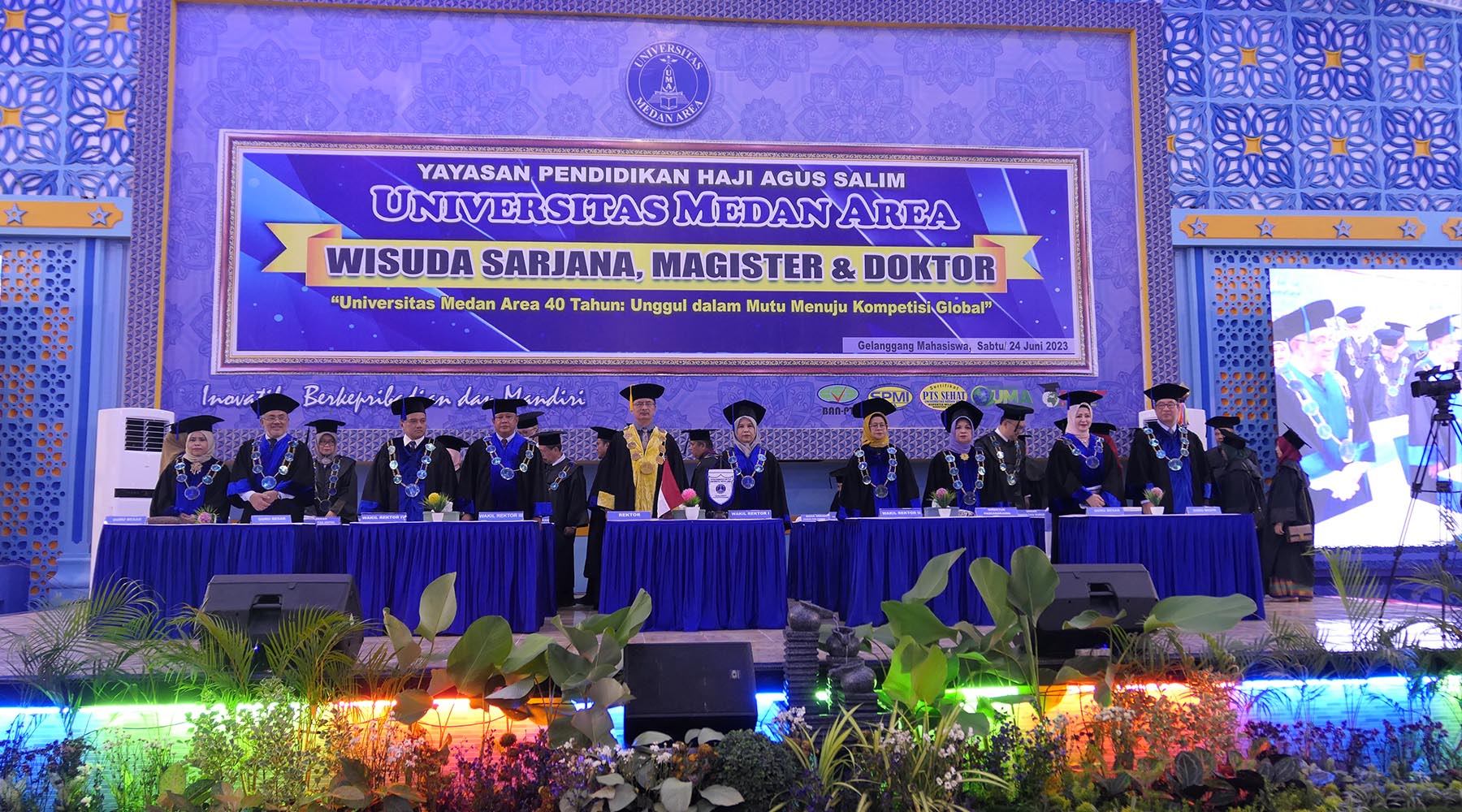 Buku Wisuda | Universitas Medan Area